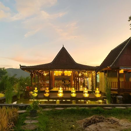 Anandinii River Lodge By Agata Sidemen  Exteriör bild
